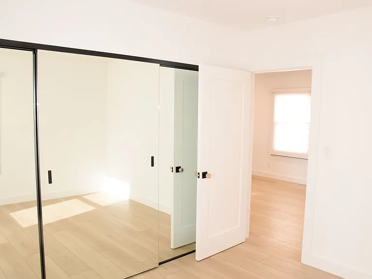 317 Ocean Park Blvd — Photo 35