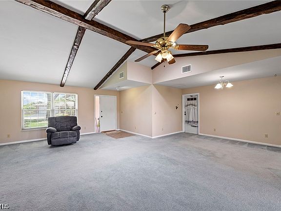 4th image of 2379 Woodland Blvd