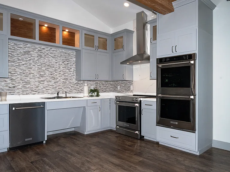 7601 Daffan Ln — Photo 17