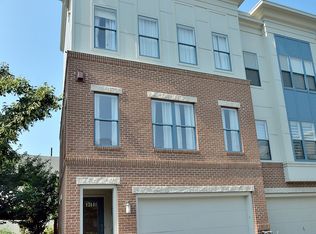 12141 Tribune St, Fairfax, VA 22033