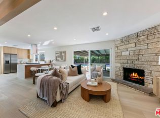 8915 Odessa Ave, North Hills, CA 91343