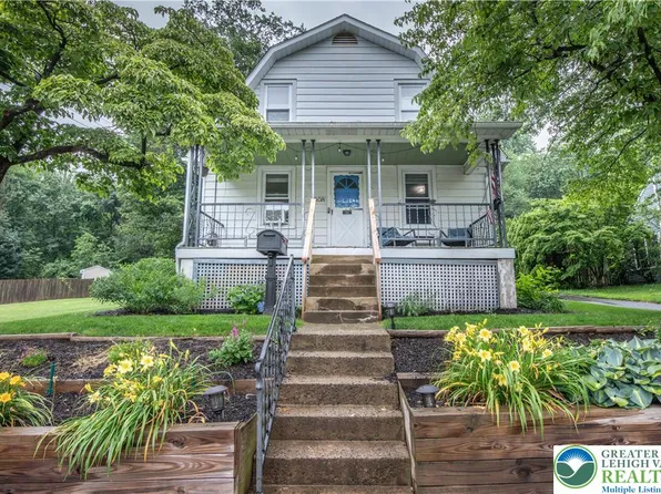 1008 N 7th St, Perkasie, PA 18944