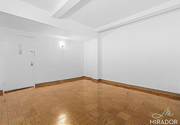4th image of 132 E 45th St APT 11I