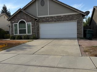 4241 W Buena Vista Ave, Visalia, CA 93291