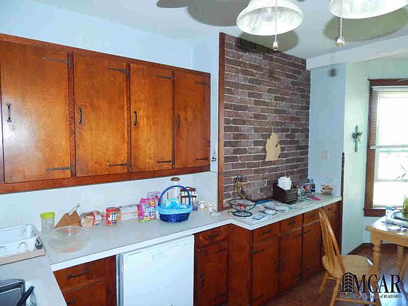 3rd image of 7363 Suder Ave