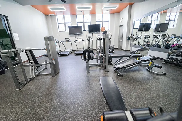 Rented by Manhattan Management LLC | media 93