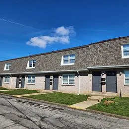 227 W Cooper St