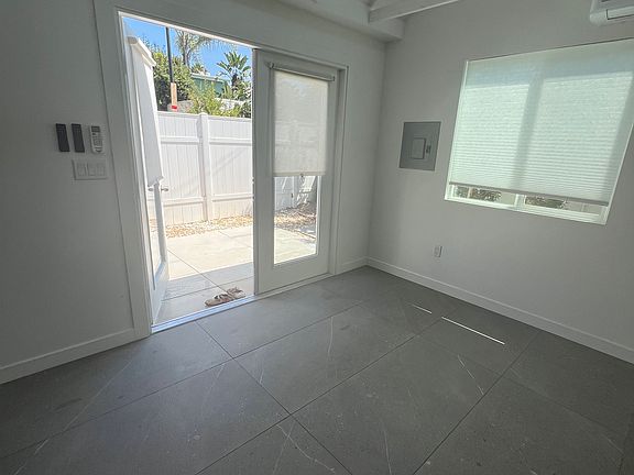 4th image of 4174 Utah St