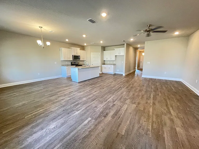 31560 Memphis Loop — Photo 17