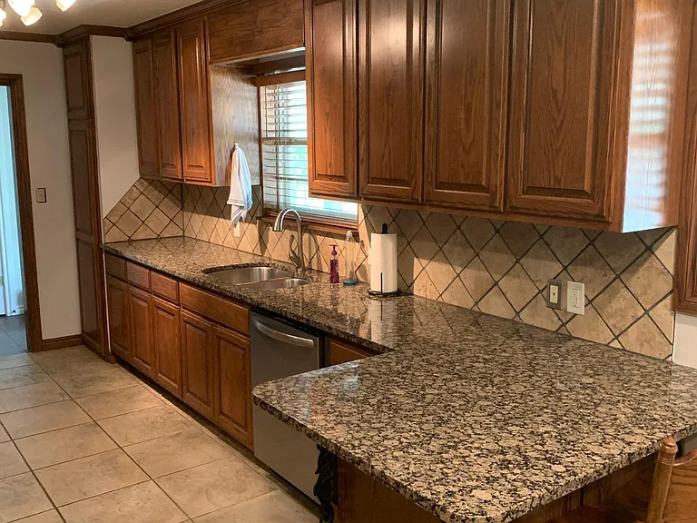 821 S Berry Rd — Photo 11