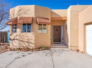 1570 Sipapu Ln, Santa Fe, NM 87507