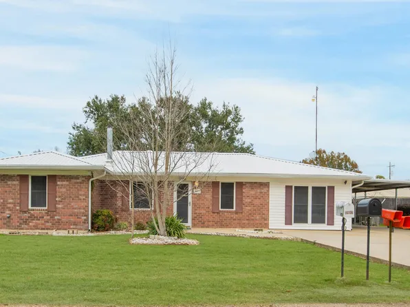 7808 Jeromy Dr, New Iberia, LA 70560
