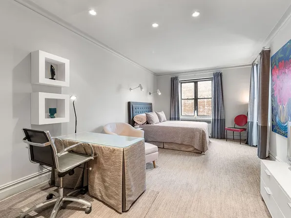 25-40 31st Ave #6F, Astoria, NY 11106