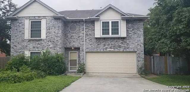 4 bed, 2.5 bath, 2295 sqft, $1,850 — Photo 2
