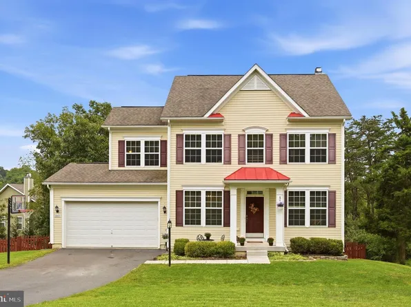1003 W Masters Dr, Cross Junction, VA 22625