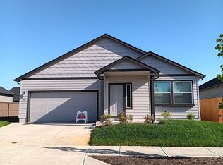 882 Ponderosa St, Independence, OR 97351