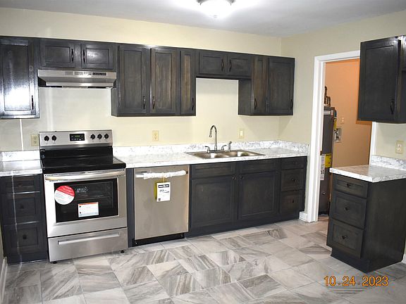 2nd image of 5172 Amberwood Ln