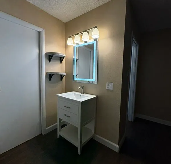 5100 Parkhurst Dr #1 — Photo 10