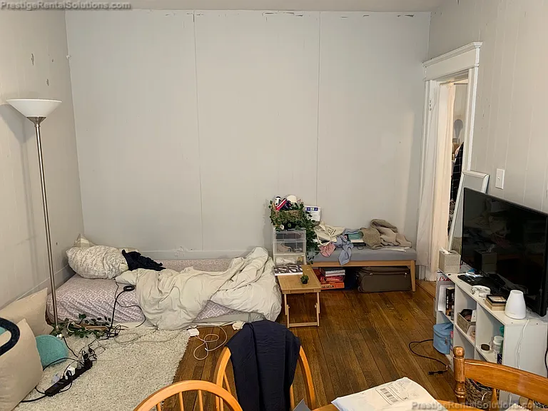 64 Woodstock Ave #3 — Photo 7
