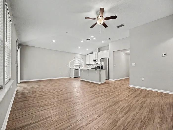 6407 Timber Cove Ct — Photo 4