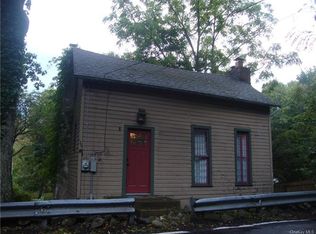 8 Reservoir Rd, Stony point, NY 10980