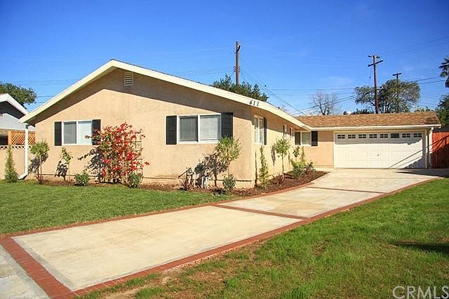 1st image of 411 S Vecino Dr