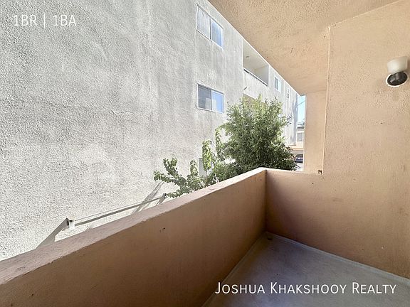 5th image of 3831 Motor Ave #2