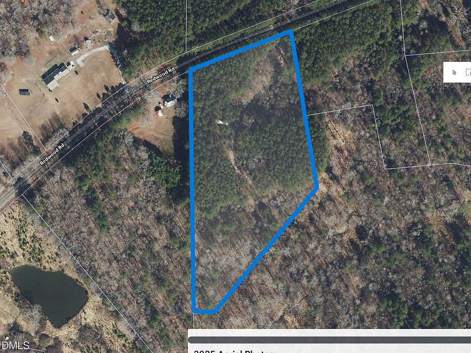 2nd image of 3700 Redwood Rd #1