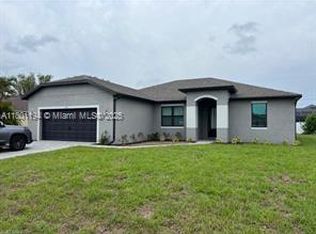 209 SE 26th Ter, Cape Coral, FL 33904