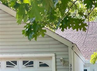 305 Northwood Ln, Lawrence, KS 66044