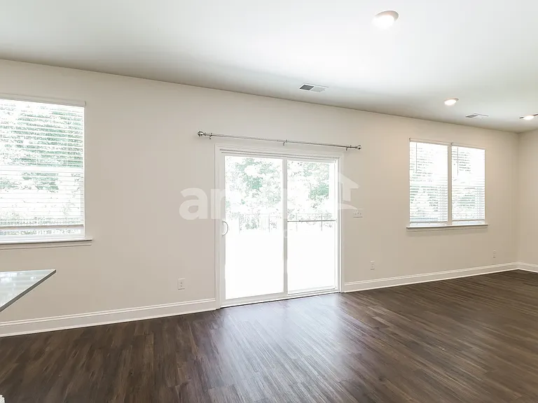 544 Rivermist Dr — Photo 6