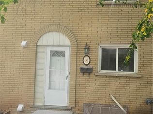 30 Jerome Cres, Hamilton, ON L8E 1K5