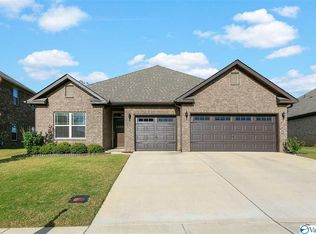 2416 Hobbstone Cir SW, Huntsville, AL 35803