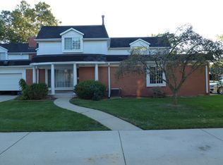 11758 Meadow Ln, Warren, MI 48093