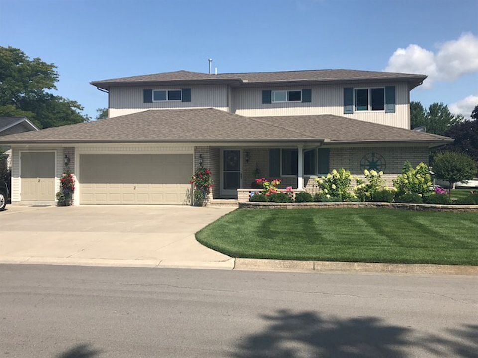 1st image of 7258 Parklane Dr