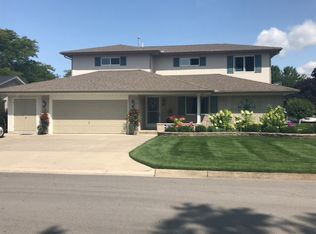 7258 Parklane Dr, Algonac, MI 48001