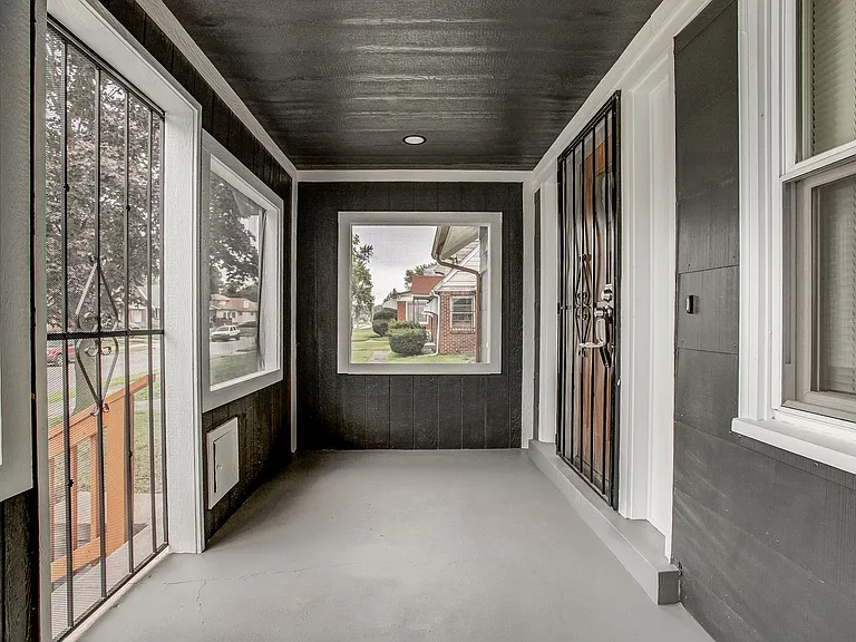 4421 Bellefontaine Ave — Photo 6