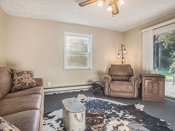 2nd image of 18289 32nd St