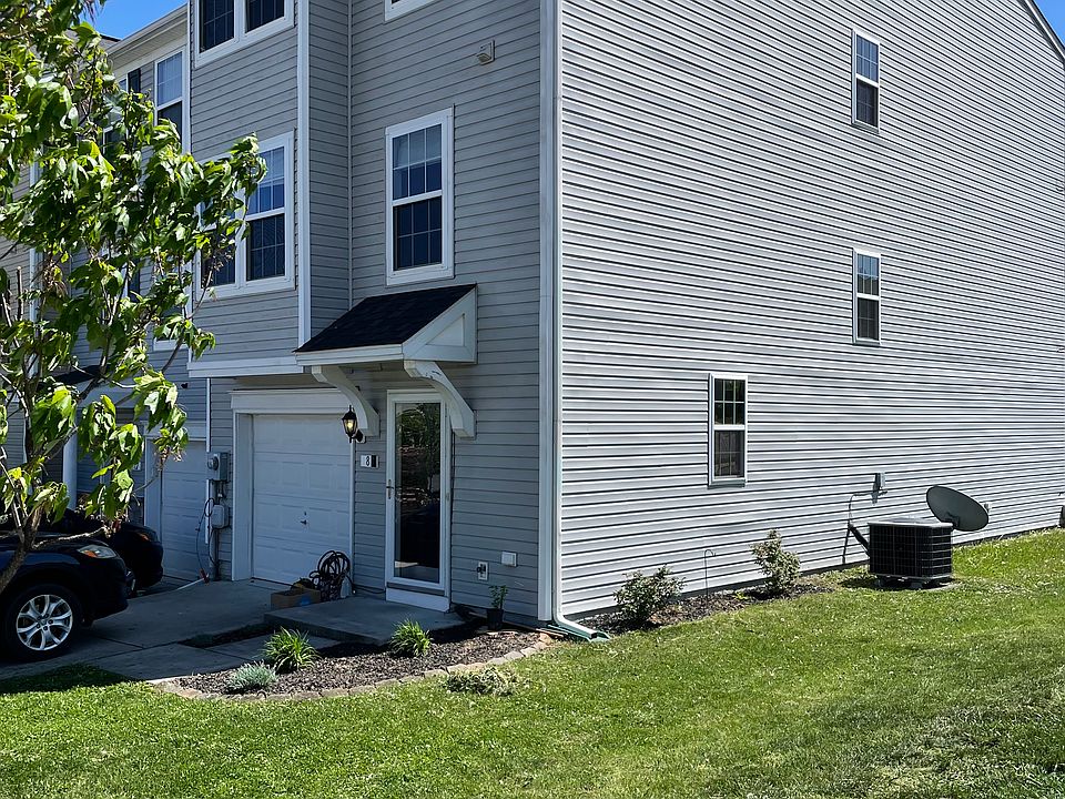 This townhome is an end-unit, so 3 extra windows for air and light