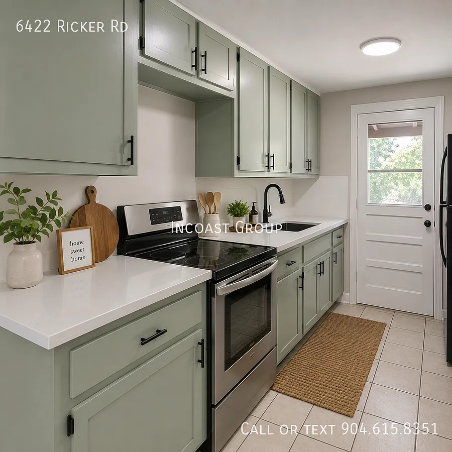 Freshly Renovated 2BR Duplex Move-In Special Available NOW! — Photo 4