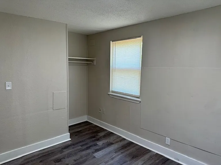 1845 Henry Crumpton Dr — Photo 5