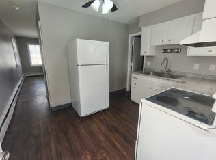 4960 Hinsdale Ave #8, Rockford, IL 61108