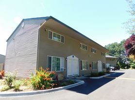 Lakeside Manor Townhomes