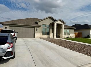 421 Pitaya Ln, Del Rio, TX 78840