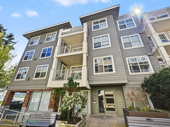 2901 NE Blakeley St APT 128, Seattle, WA 98105