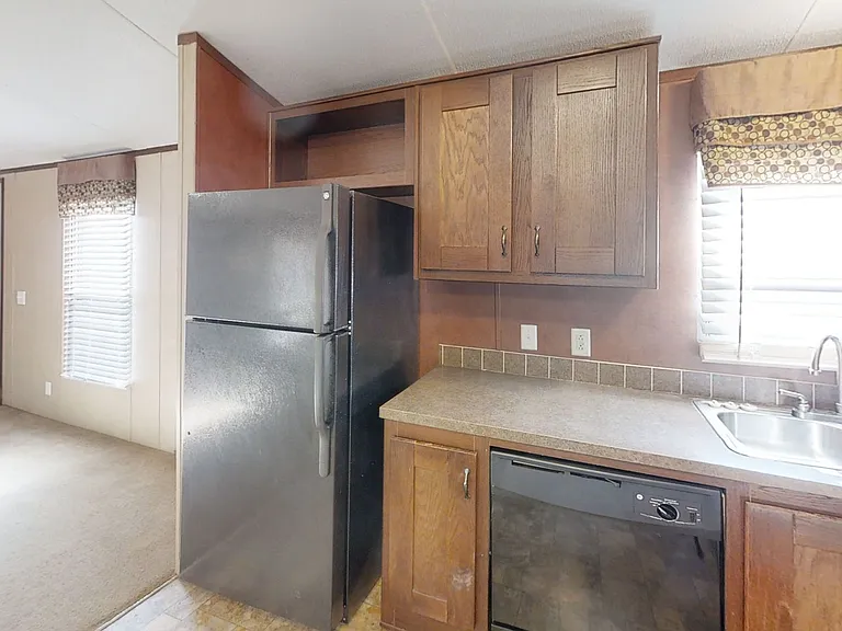 413 N Avenue K — Photo 4