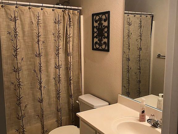 3rd image of 401 Nocona Dr