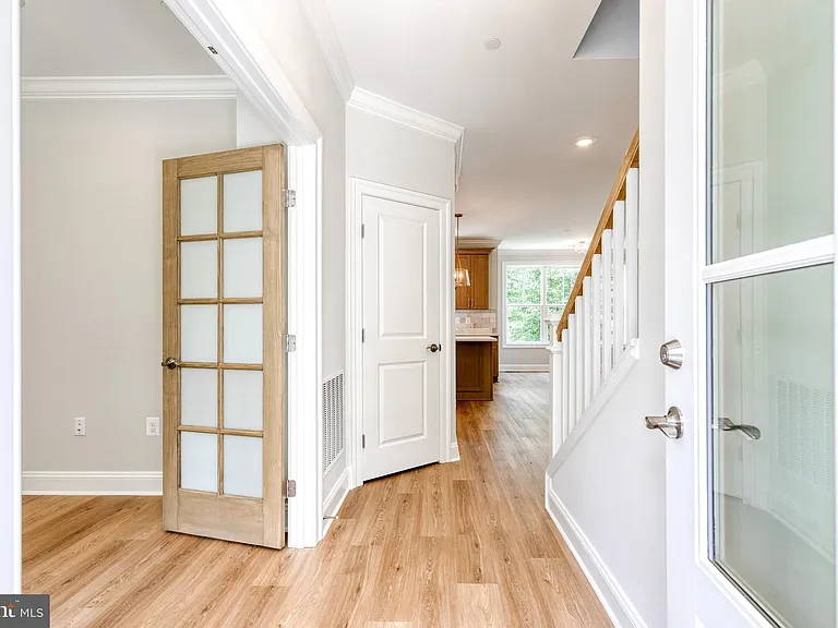 610 Echo Cove Dr — Photo 3