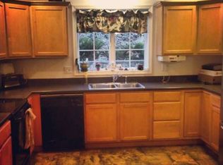 220 7th St, Easton, PA 18042