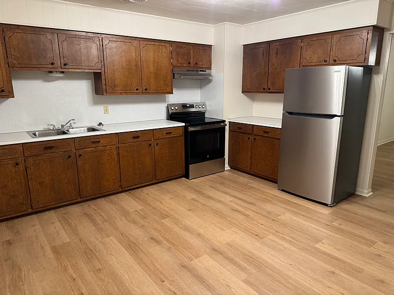 175 Saint Joseph St #1 & 2 — Photo 4